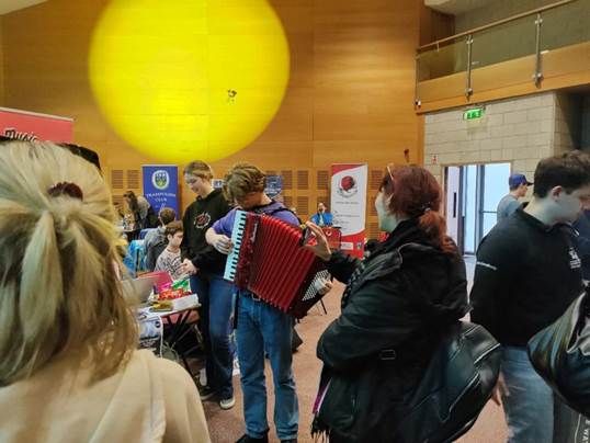 785c5d5aa799c0f30141ee2714f5af3